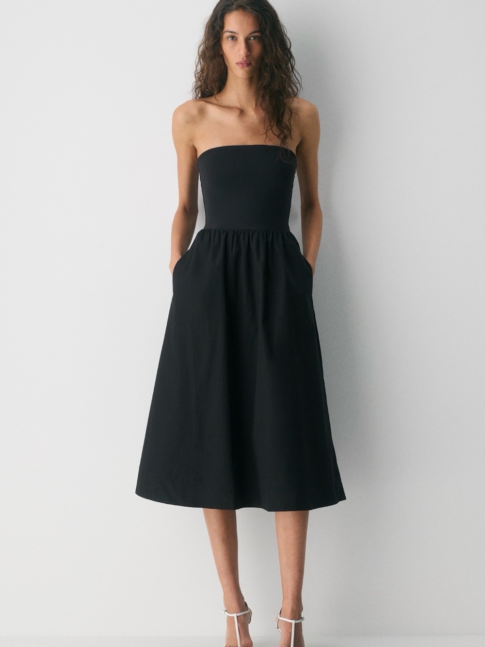 Aritzia Babaton Fluid Poplin Dress — Black — Size S